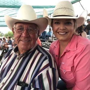 Meet your Posher, Christy